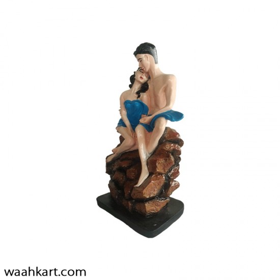 Couple Statue