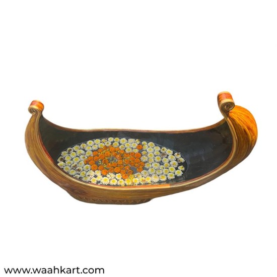 Multipurpose Boat Shaped Urli