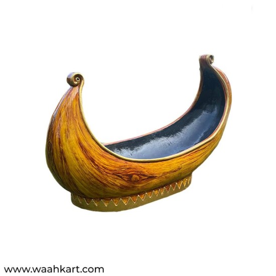 Multipurpose Boat Shaped Urli