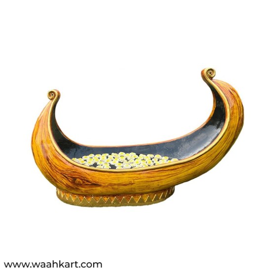 Multipurpose Boat Shaped Urli
