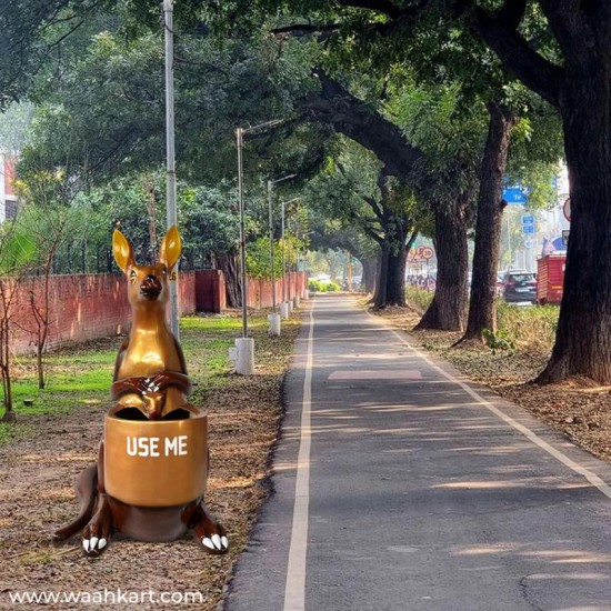 Attractive Kangaroo Shaped Big Size Dustbin
