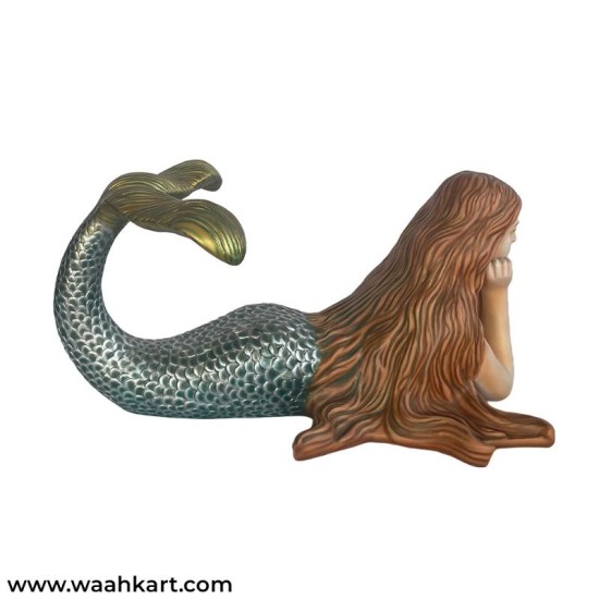 Beautiful Mermaid Statue