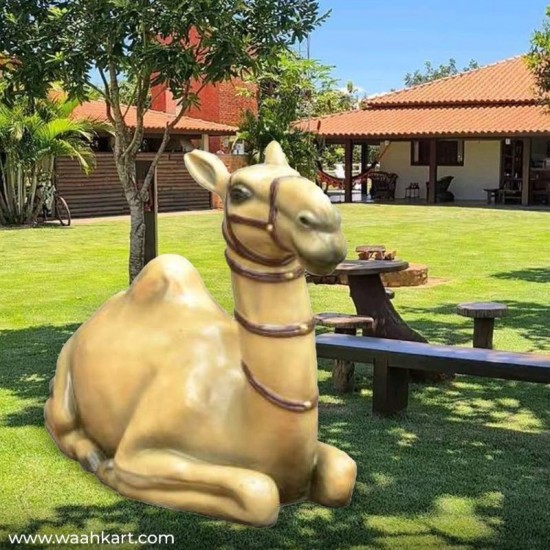 Real Look Camel Statue