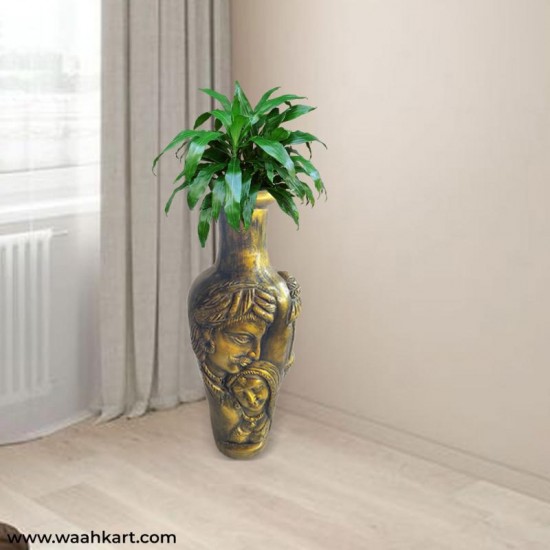 Golden Coloured Village Couple Face Vase