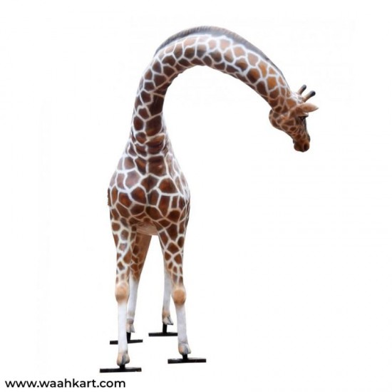 Life Size Giraffe Statue