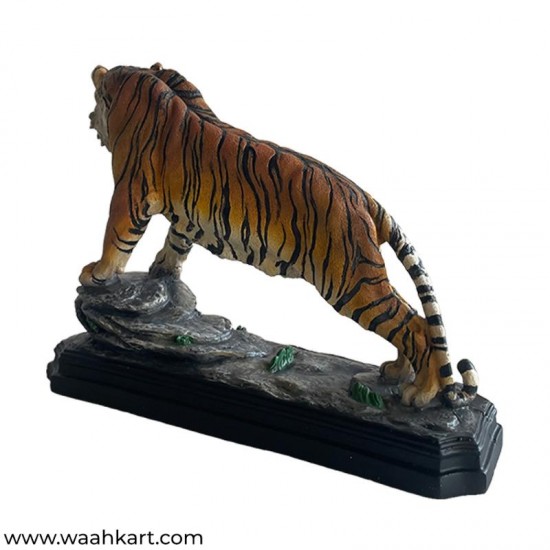 Real Colour Tiger Statue