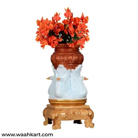 Swan Embossed Vase
