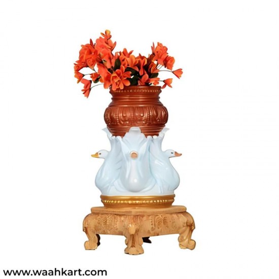 Swan Embossed Vase