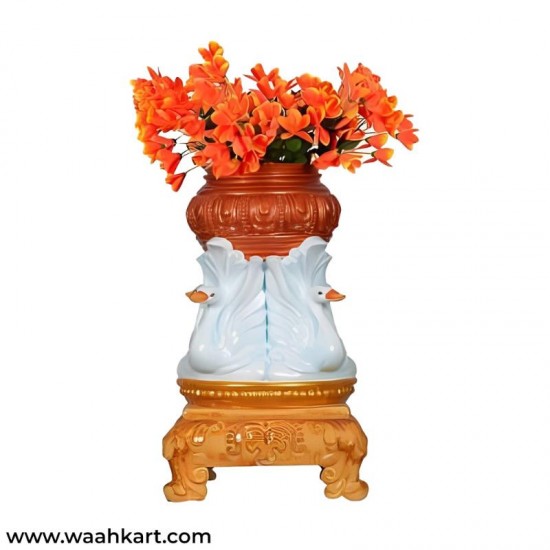 Swan Embossed Vase