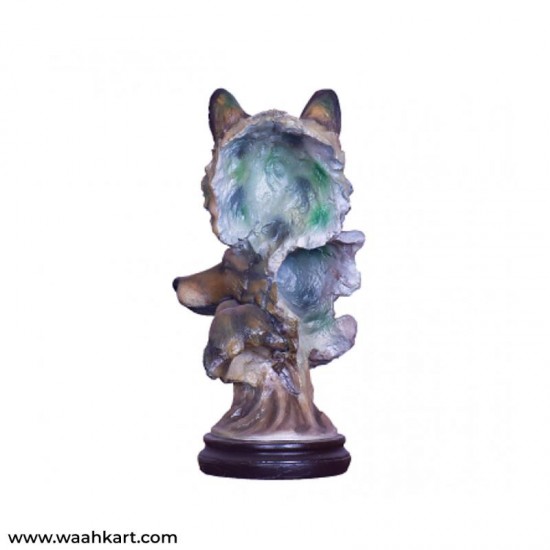 Wolf Showpiece
