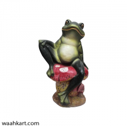 Attractive Statue Of Frog Sitting On A Mushroom