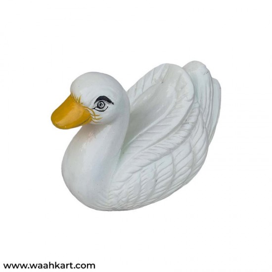 Duck - A Shiny White Piece -Table Top