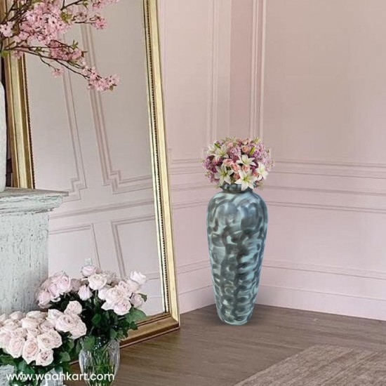 Shiny Beautiful Silver Flower Vase
